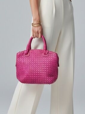 Elegant Pink / Fuchsia Woven Faux Leather Handbag - Numerous Pockets!
